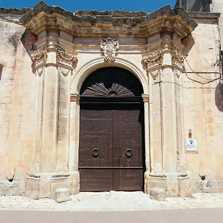 Palazzo Scarciglia Konukevi Minervino di Lecce