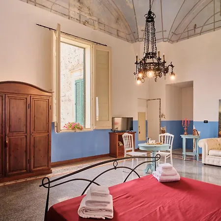 Konukevi Palazzo Scarciglia