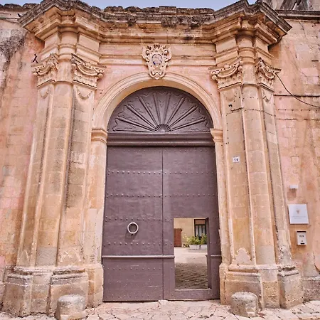 Palazzo Scarciglia Minervino di Lecce