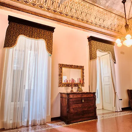 Affittacamere Palazzo Scarciglia