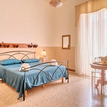 Konukevi Palazzo Scarciglia Minervino di Lecce